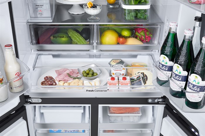 tu-lanh-lg-inverter-612-lit-multi-door-instaview-lfd61blgai-10-700x467