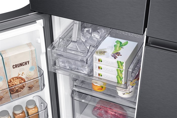 tu-lanh-samsung-inverter-648-lit-rf59c766fb1-sv6-700x467