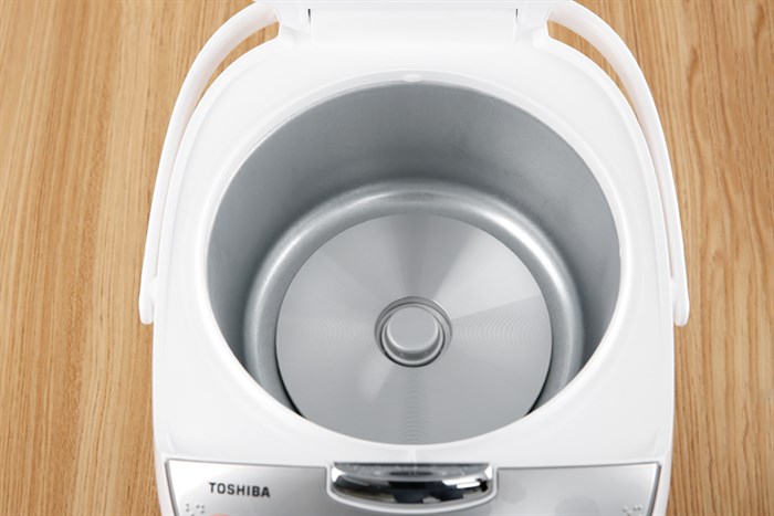 noi-com-dien-tu-toshiba-rc-10dh2pv-w-1l-3-700x467