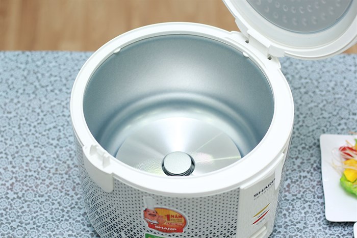 noi-com-dien-sharp-ks-181tjv-700x467-7